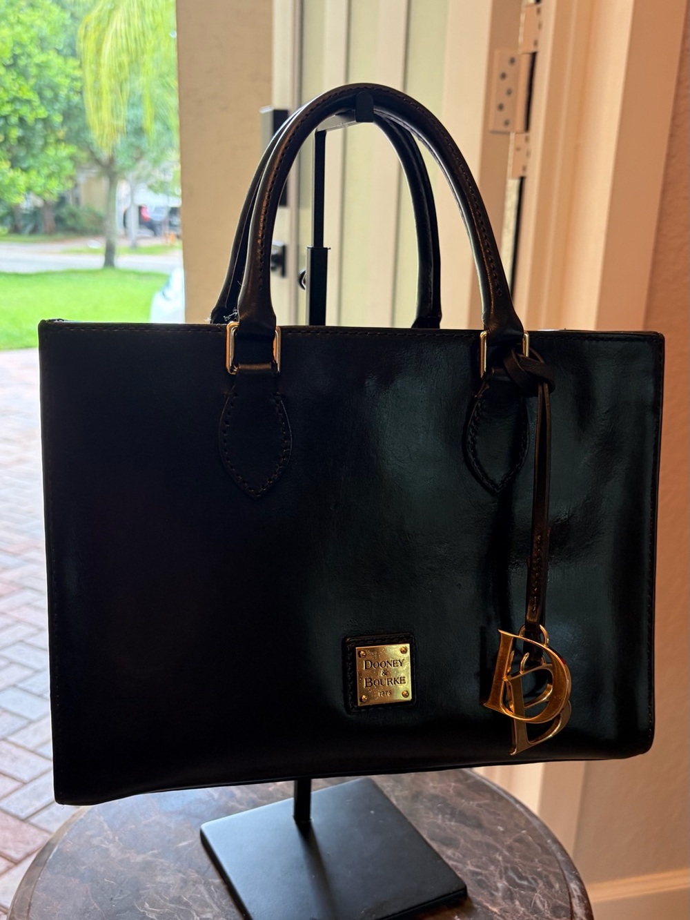 Dooney & Bourke Belmar Jenine 30  North South Black Leather Handle Crossbody Bag - Picture 9 of 17